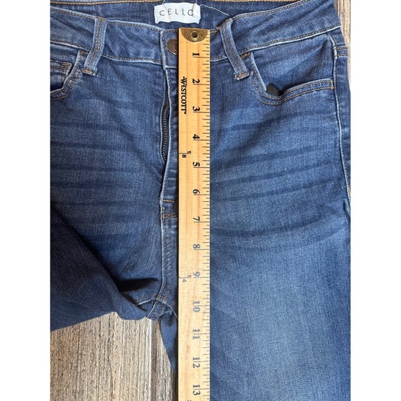 Cello Women's Dark Wash High‎ Rise Skinny Jeans Frayed Hem Size 7 - Picture 5 of 7
